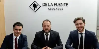 De La Fuente Abogados